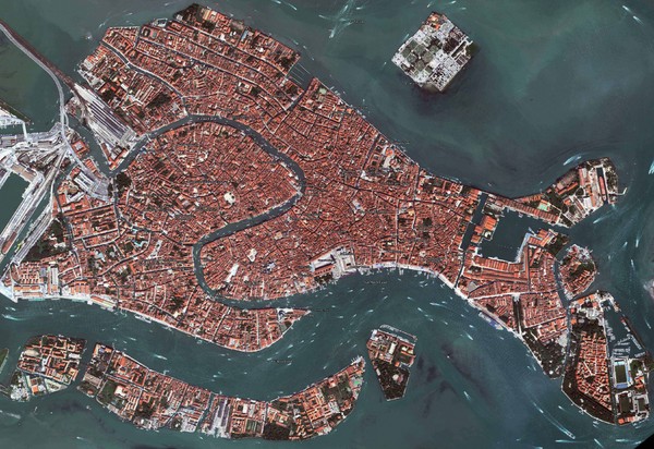 Aerial map of Venice, Italy. Shows points of interest. From museumplanet.com